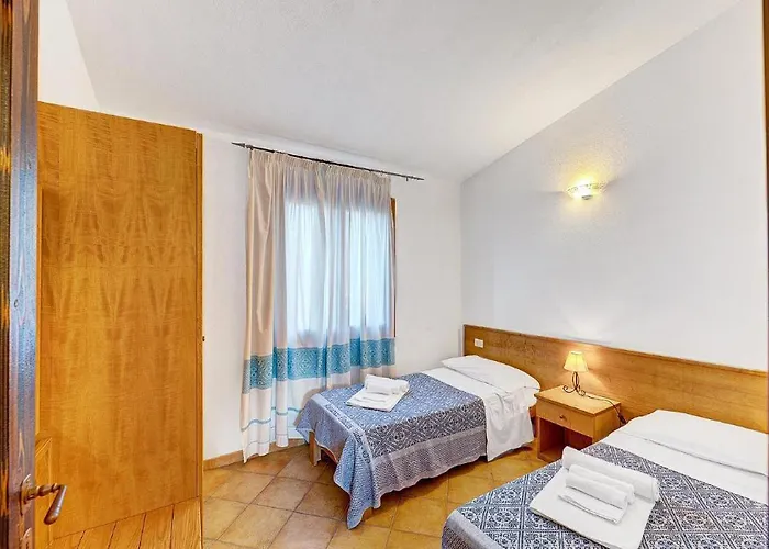 Daire The Fantastic Residenza Badus Two Bedroom Sleeps Six And Child Num0821