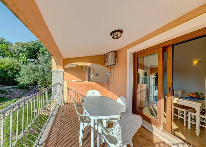 The Fantastic Residenza Badus Two Bedroom Sleeps Six And Child Num0821 Badesi