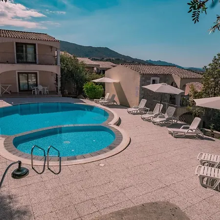 The Fantastic Residenza Badus Two Bedroom Sleeps Six And Child Num0821 Lejlighed