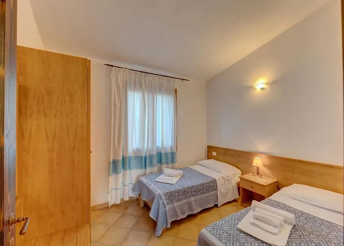 The Fantastic Residenza Badus Two Bedroom Sleeps Six And Child Num0821 *